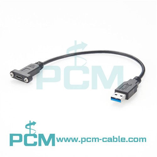Montaje en panel USB-C 3.1 a un cable de extensión