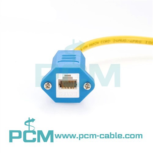 Cable CAT6 de montaje en panel